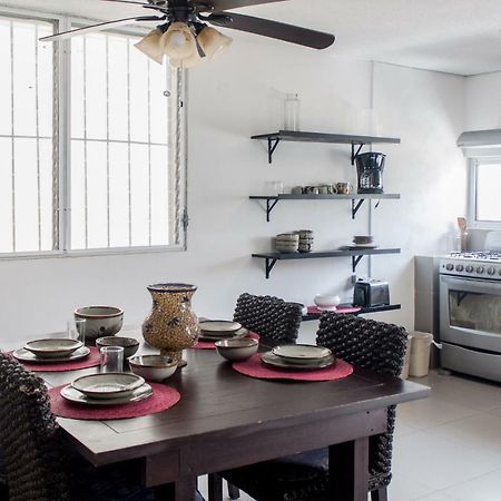 Whyz 4 You Private Rooms Puerto Morelos Buitenkant foto