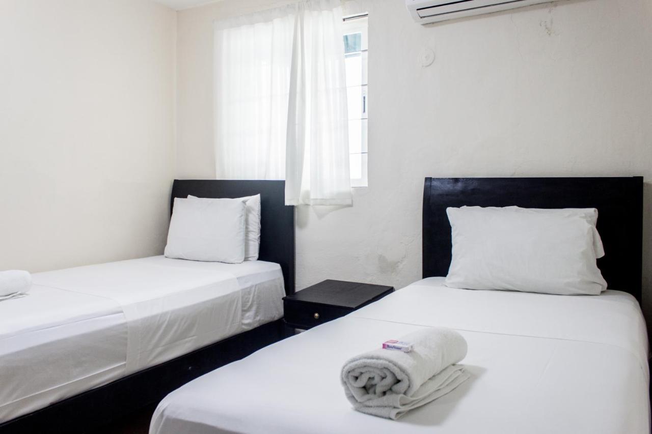 Whyz 4 You Private Rooms Puerto Morelos Buitenkant foto